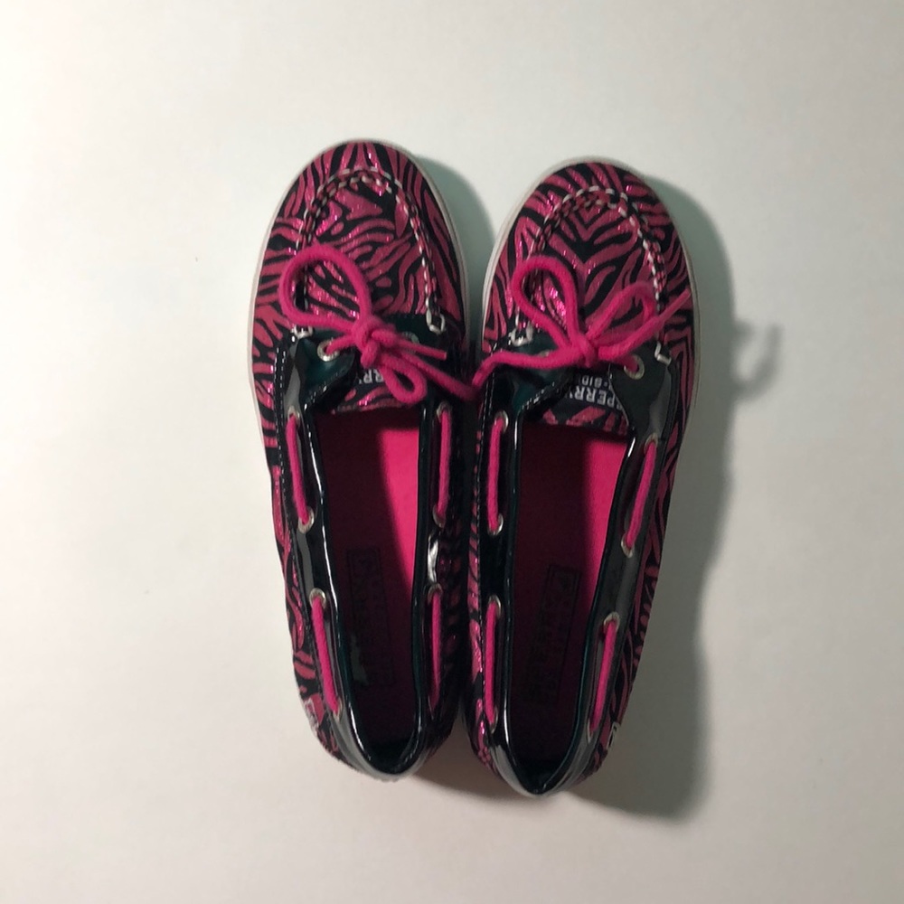 Girls sperry shoes 🦓